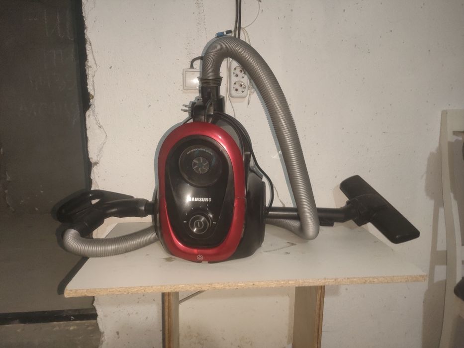 Пелесос Самсунг компоктный