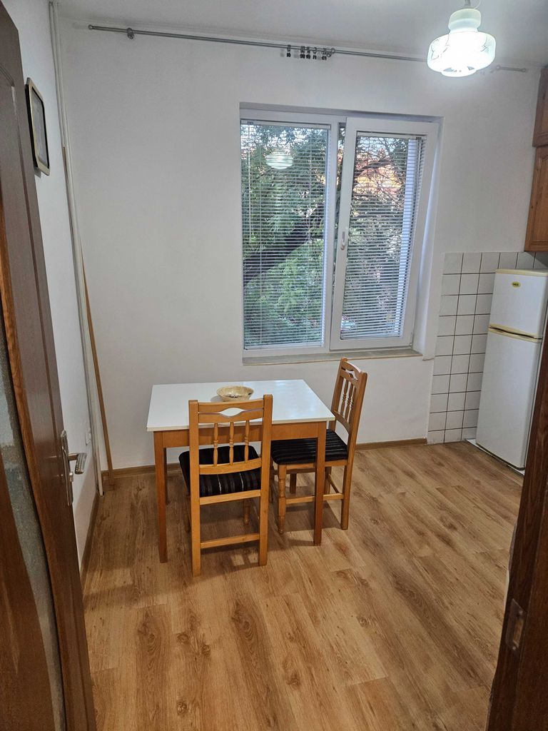 Продава се Тристаен апартамент в Плевен, Идеален център - 87 кв.м за 1288 €/кв.м - Снимка #16