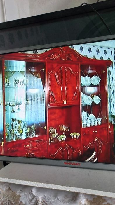 Stenka mebel sotiladi