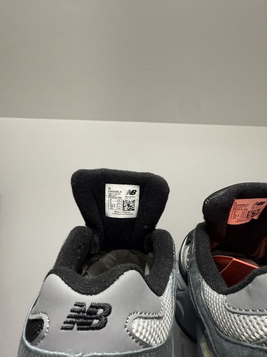 New Balance 9060 Black Grey