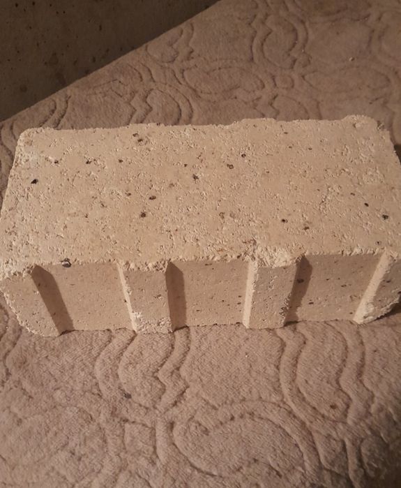 Огнеупорни тухли