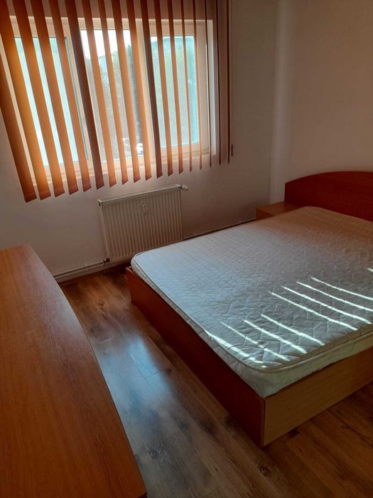 Apartament 3 camere de inchiriat