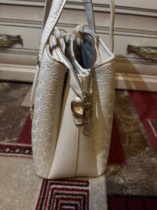 Сумки и кошелек в новом состоянии ни разу не использовала кошелек