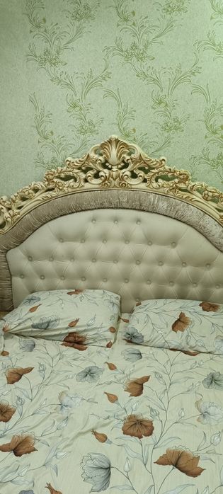 Срочно продам спальный гарнитур