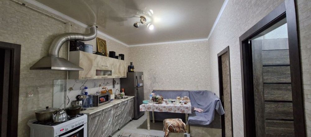 Срочно продается коттедж 1 сотка 3 комнаты М. Ашрафий