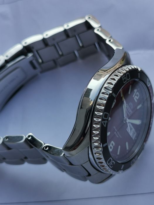 Ceas  Orient Mako III Kamasu diver rosu arabic