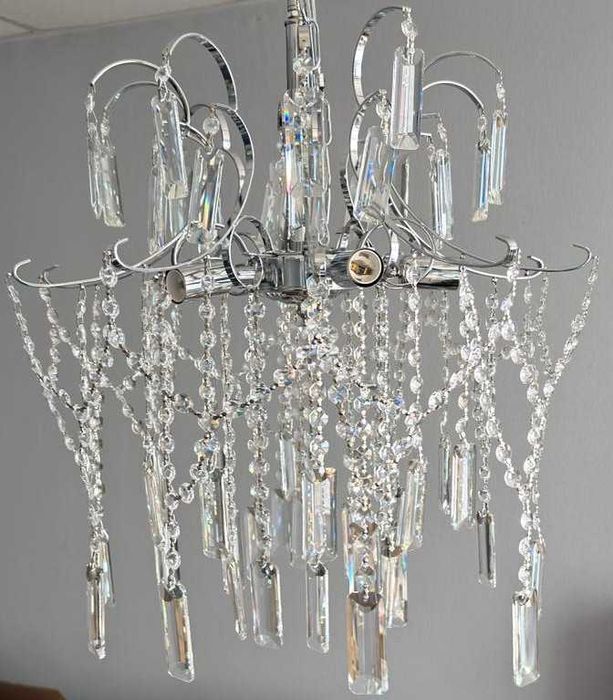 Candelabru cu un design deosebit