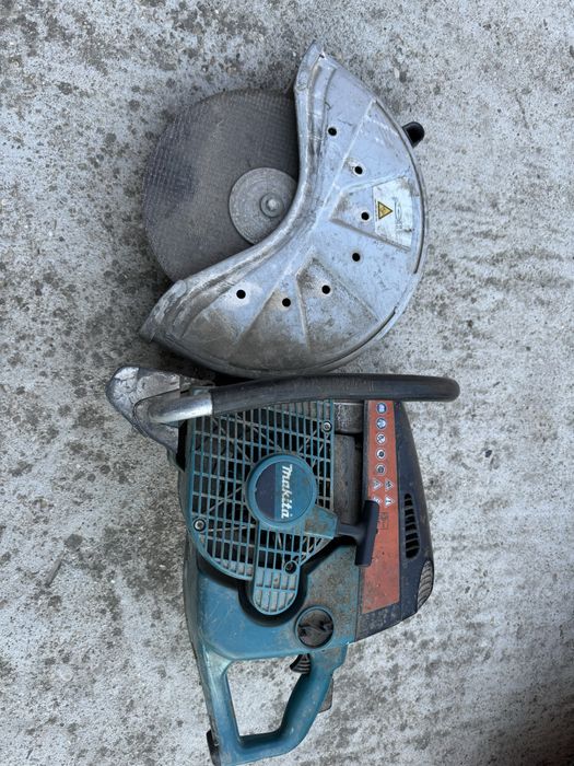 Бензинов ъглошлайф-фугорез Makita EK8100