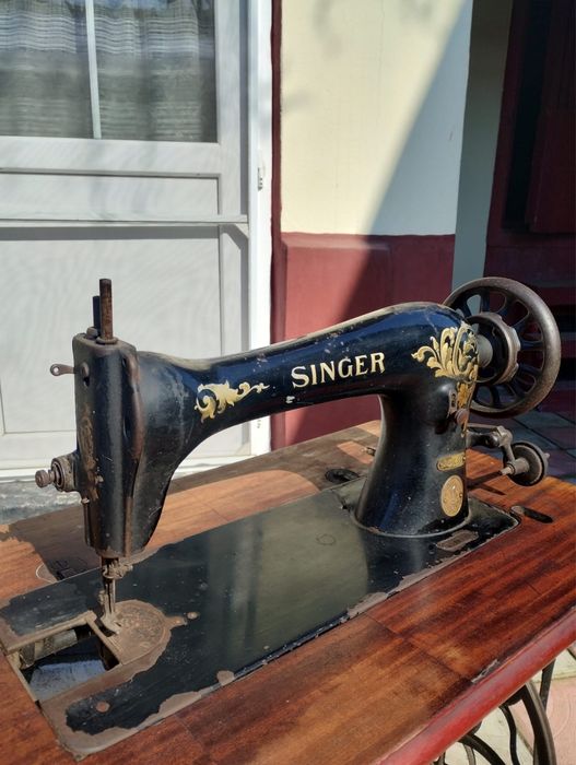 Masina de cusut vintage SINGER