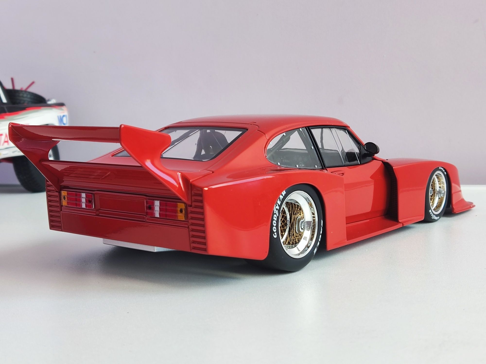 Ford Capri gr.5 Minichamps 1/18