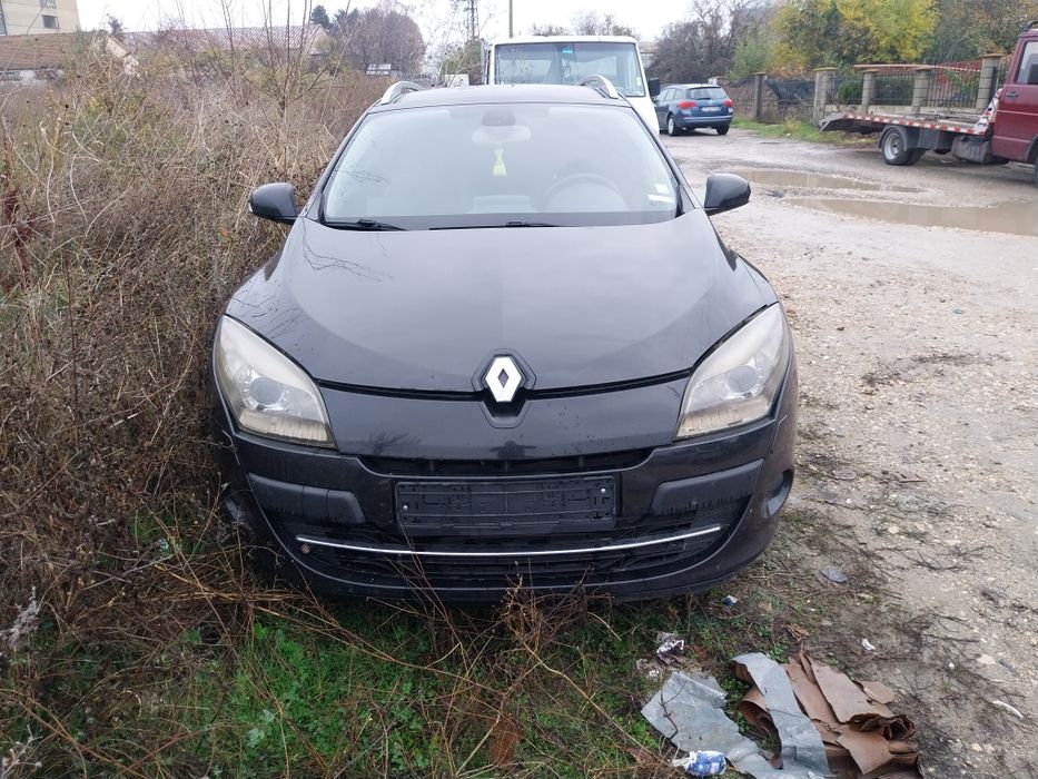 Продавам Рено Меган 3 на части