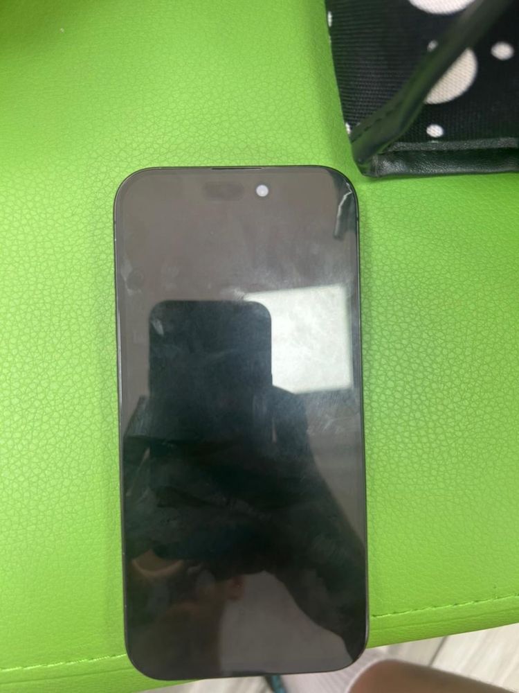 IPhone 15 pro ( 128GB)