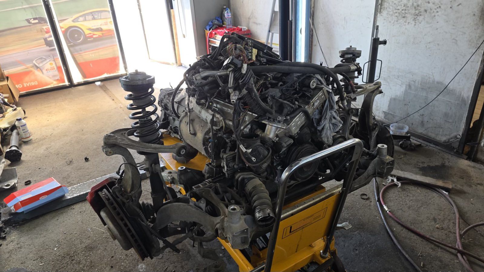 Продавам  двигател N57D30A