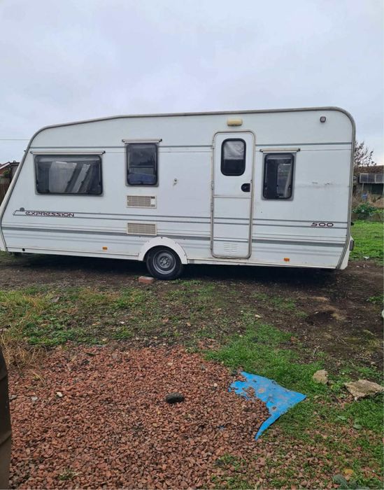 Vand rulota adusa recent in romania