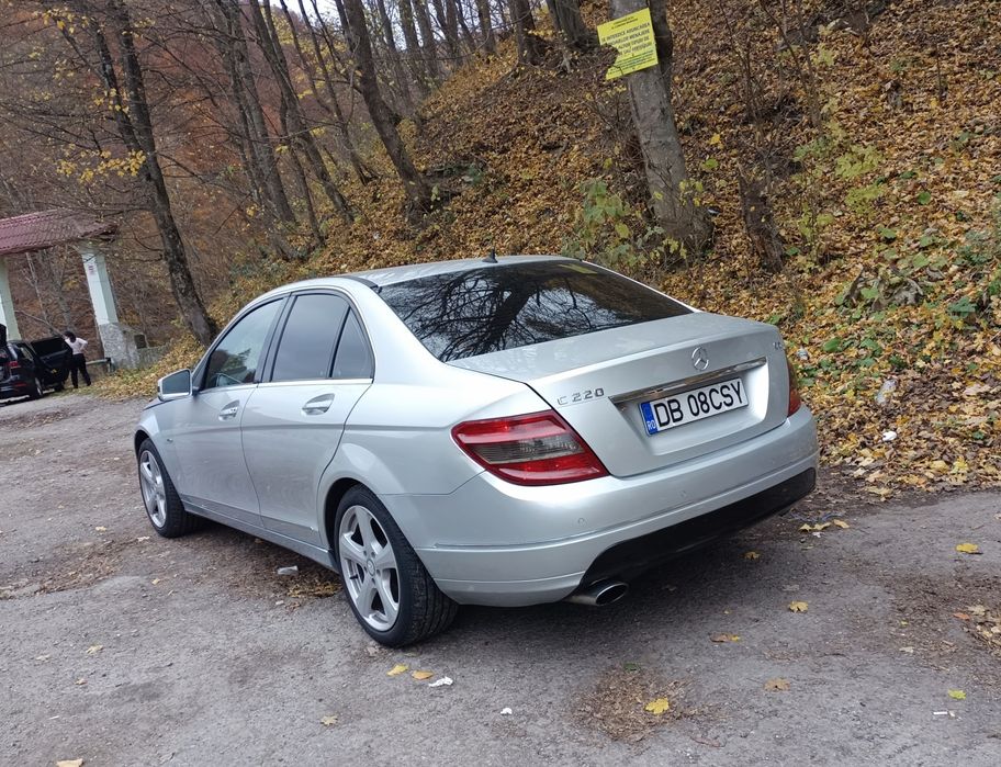 Mercedes-Benz C220