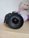 Canon EOS 1300D DSLR cu două obiective