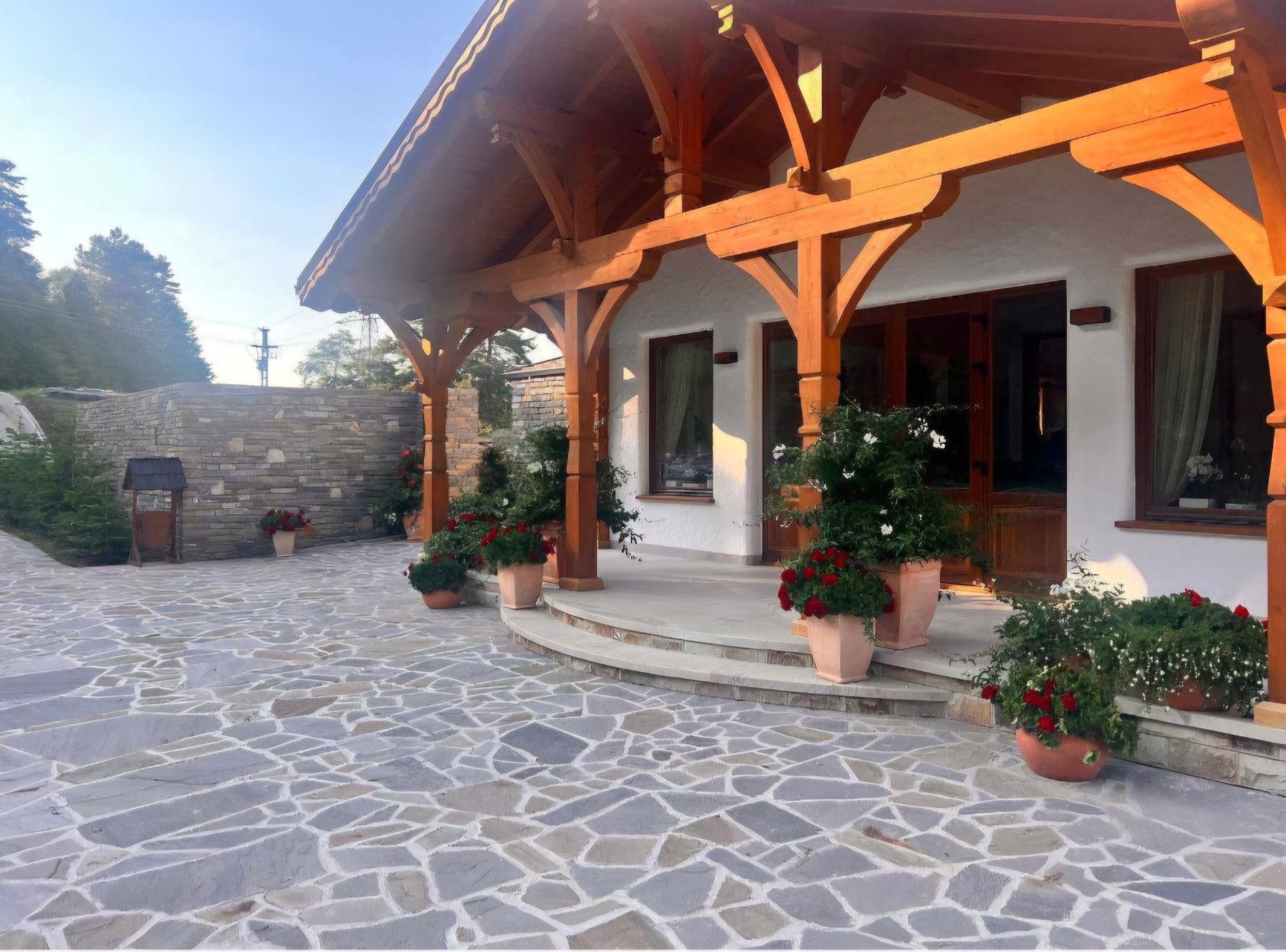 Piatră naturală decorativă,blocuri de piatră, pavaj, zidării, terase