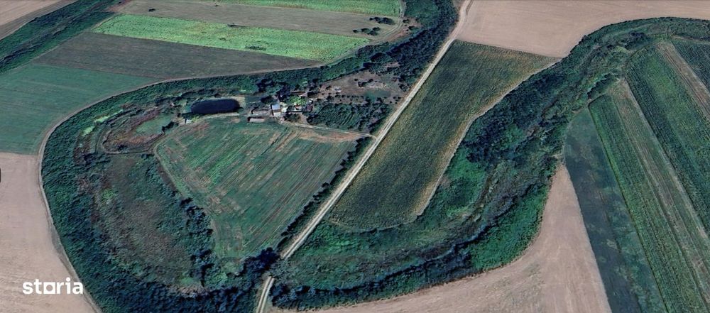 Casă la țară cu gospodărie zonă superbă