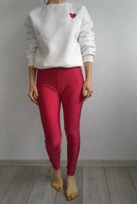 Compleu bluza si/sau pantaloni rosii ( impreuna sau separat )