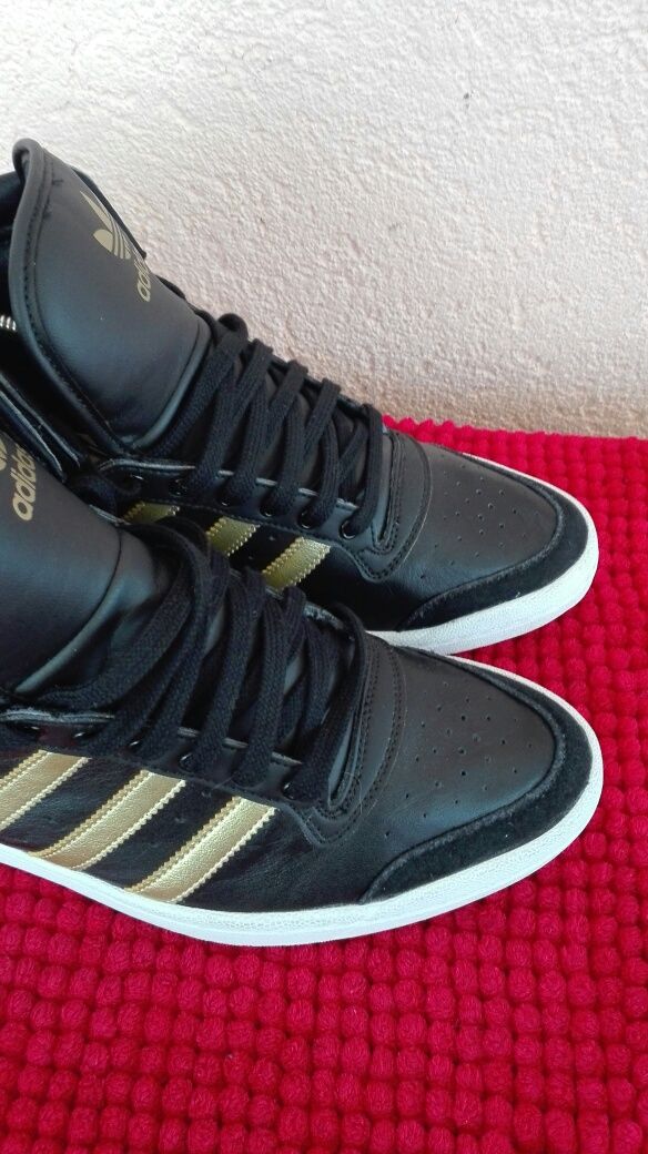 Bascheti Adidas noi nr 42 piele