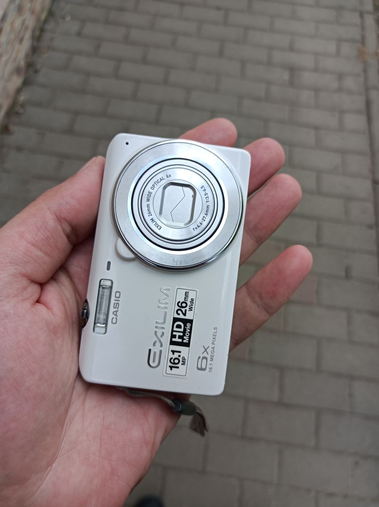 Aparat foto Casio EX-Z820 16.1 MP