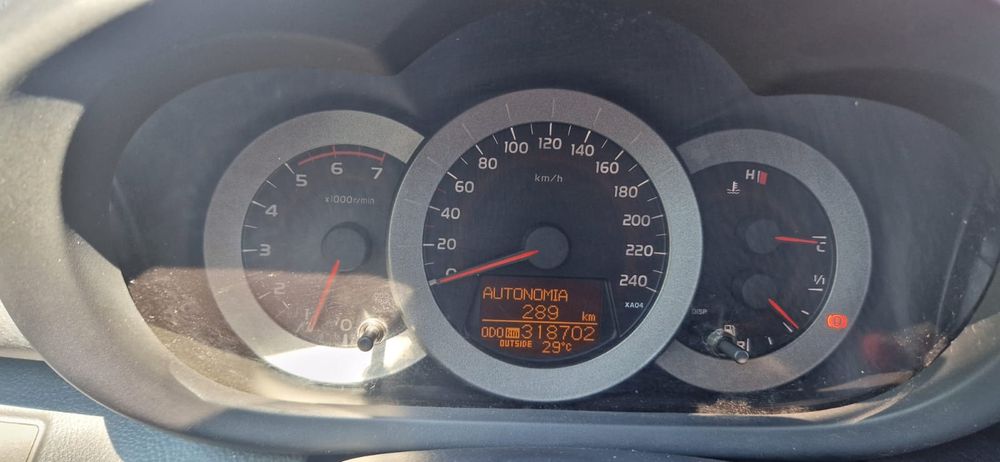 Vand Toyota Rav 4
