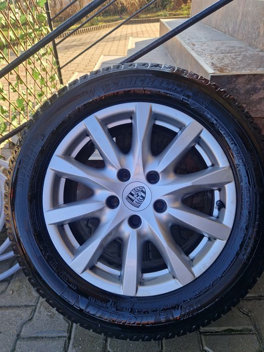 Jante Porsche Cayenne R18 cu anvelope de iarna