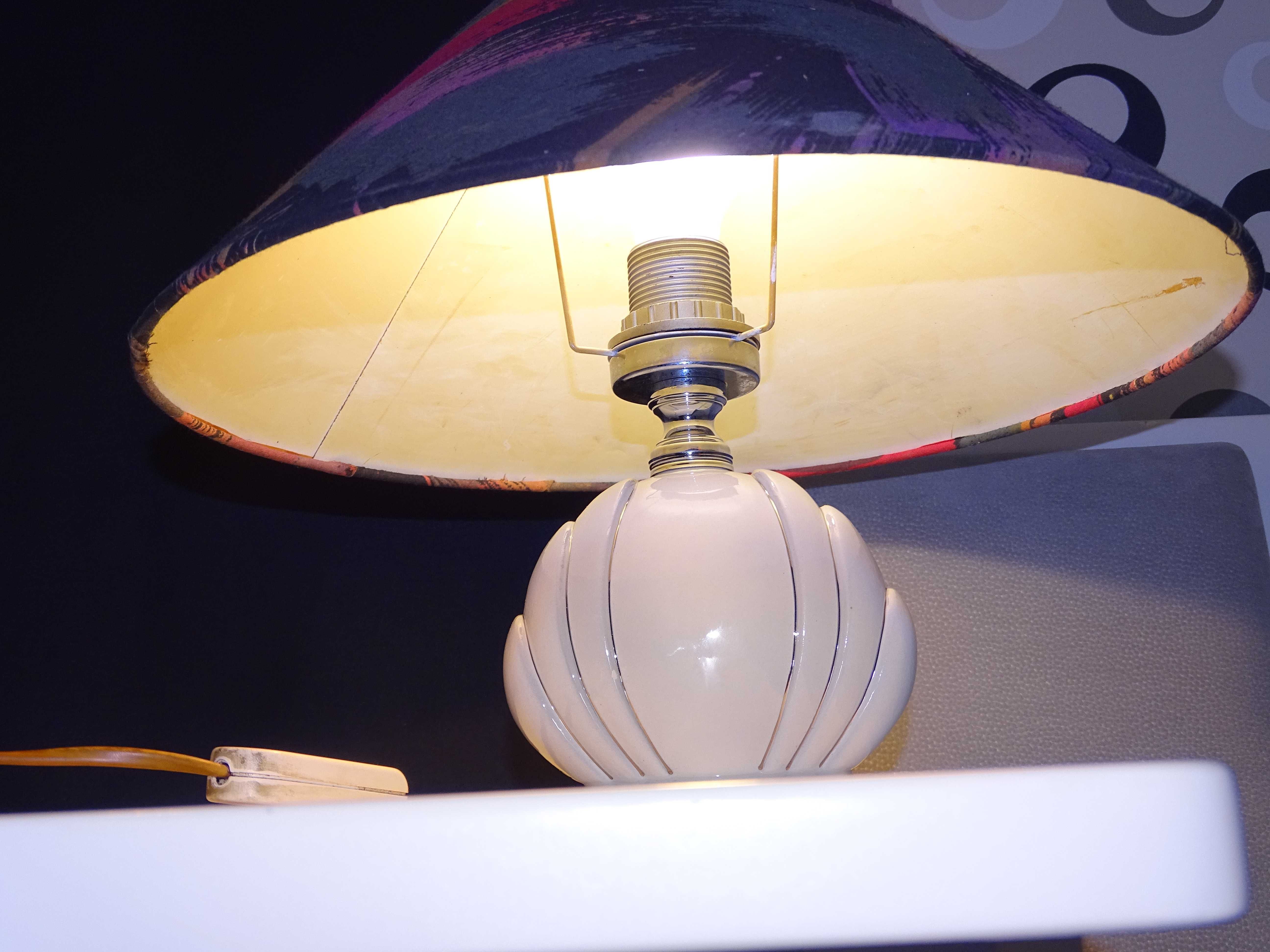 Стара АРТ нощна лампа с порцеланова основа