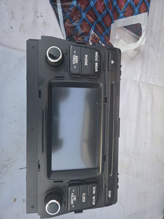 Продам штатную магнитолу от Киа Оптима,Американец 2016 г.в,цена догов!