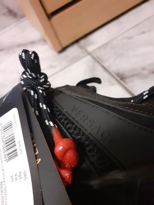 Versace chain reaction triple Black