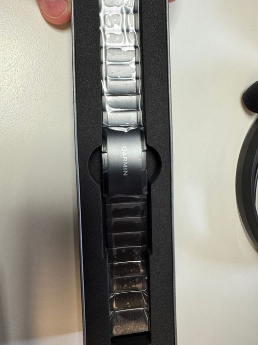 Bratara-Curea GARMIN Titanium DLC Carbon Grey 22 NOU
