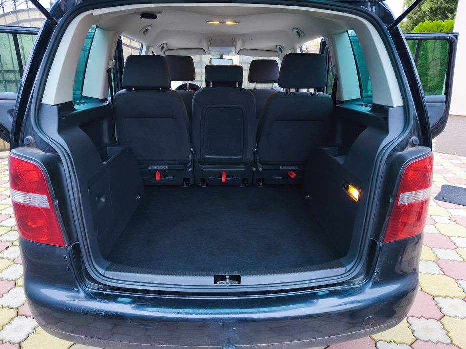 Vand  VW Touran 1.9 TDI 6+1 Trepte 2006