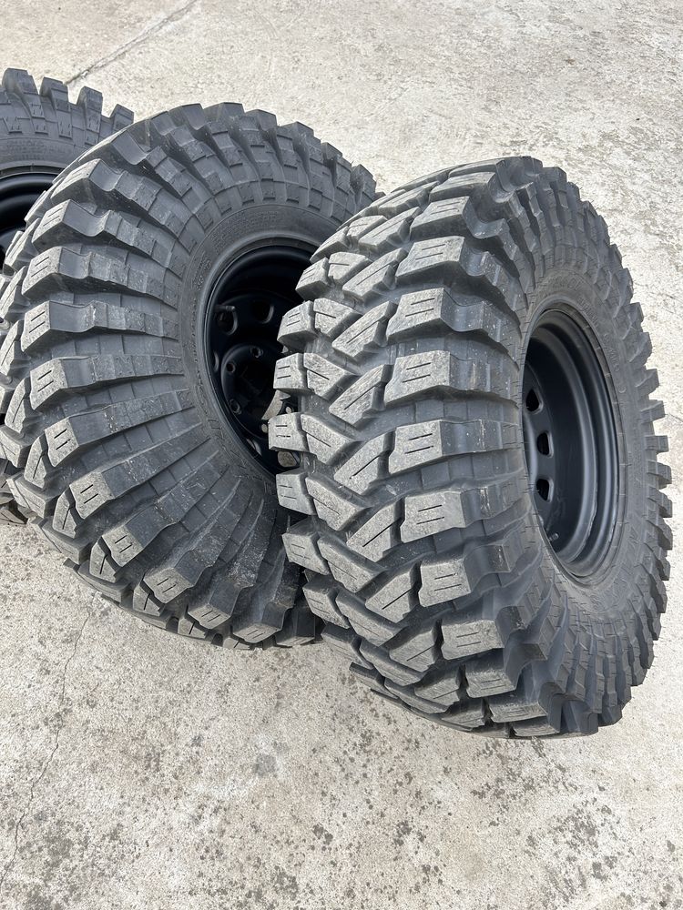 Гуми + джанти Maxxis Trepador Bias 35”