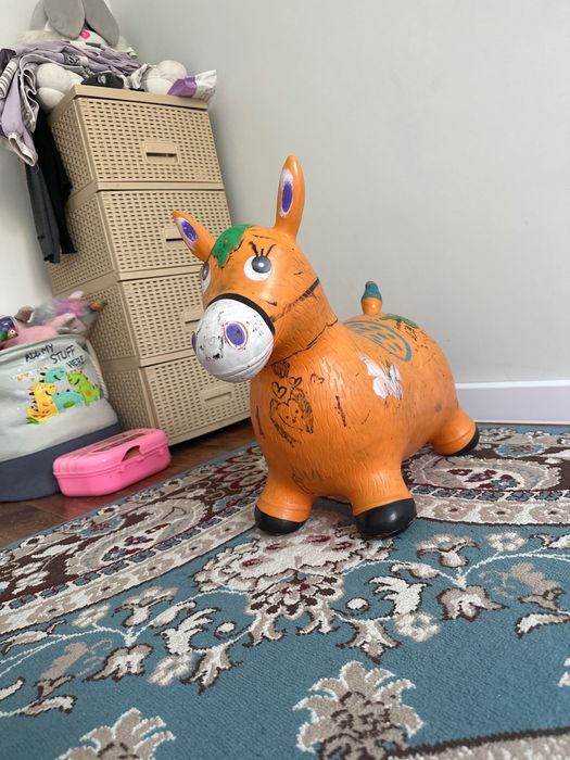 Продам осел игрушка