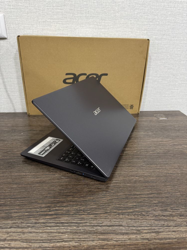 8-Ядерный Acer Aspire intel Core i7 с МХ230 DDR5 15.6 Дюйм Full-HD!