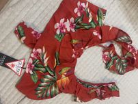 Топ на цветя Guess