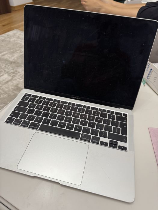 MacBook Air  M1 defect