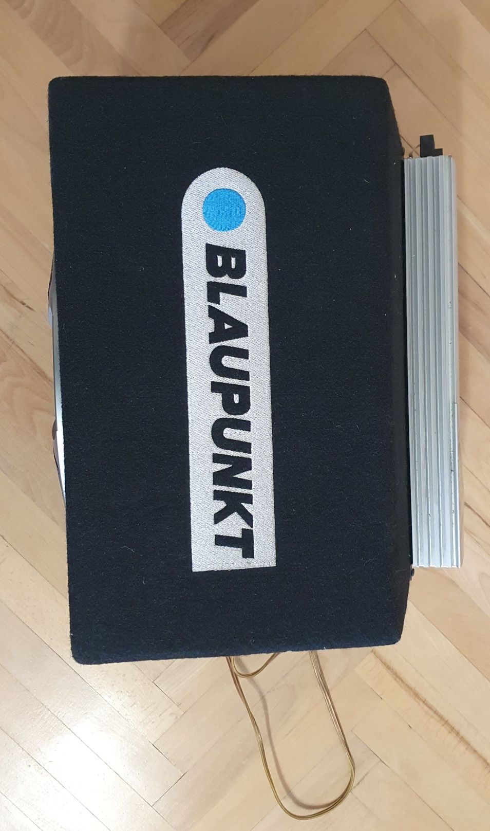 Субуфер с усилвател BLAUPUNKT