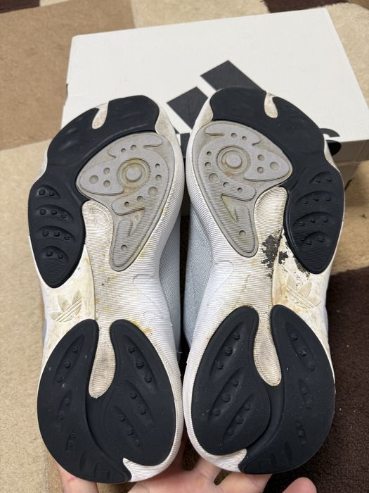 Adidas gri marimea 42