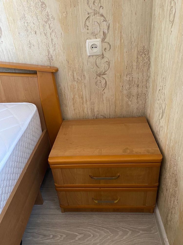 Продается  спальный гарнитур