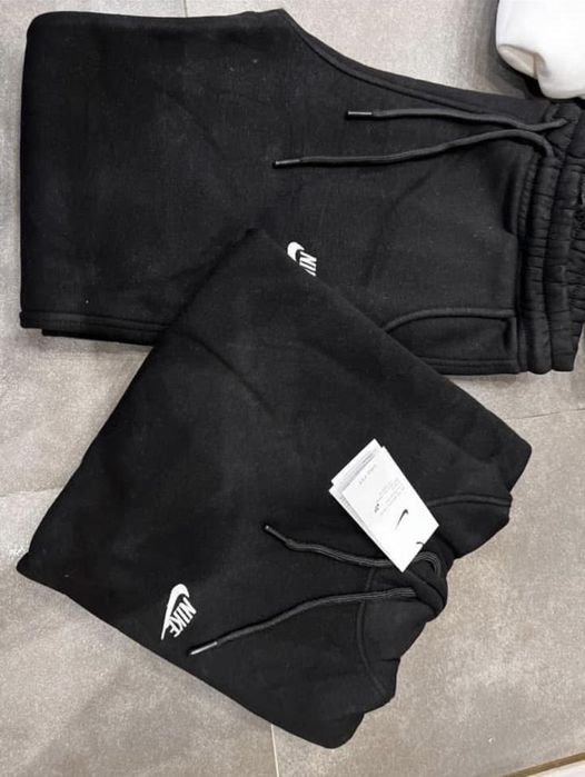 Дамски екип.