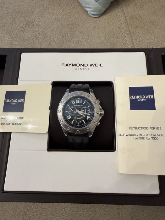 Продавам часовник RAYMOND WEIL Geneve