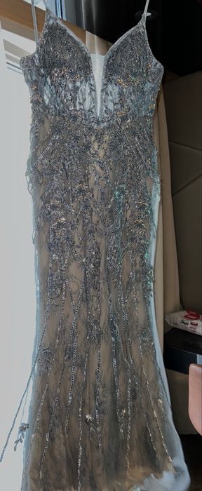 Рокля, подходяща за всеки един официален повод като: балове, сватби,тн