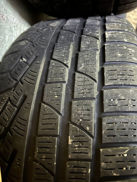 Anvelope de iarnă Pirelli+Bridgestone 225/45 R17