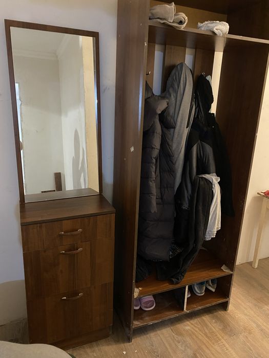 Продам прихожую…