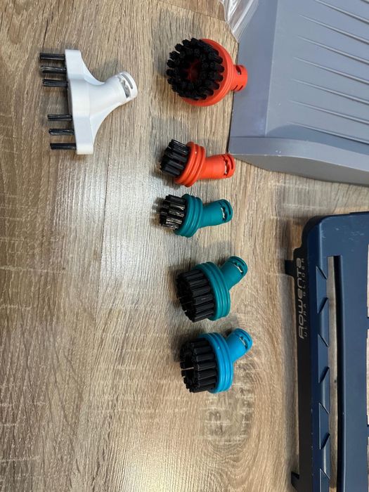 Aspirator vertical cu aburi Rowenta Clean & Steam RY8561WH