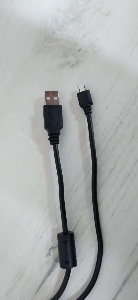 USB kabel. Yangi