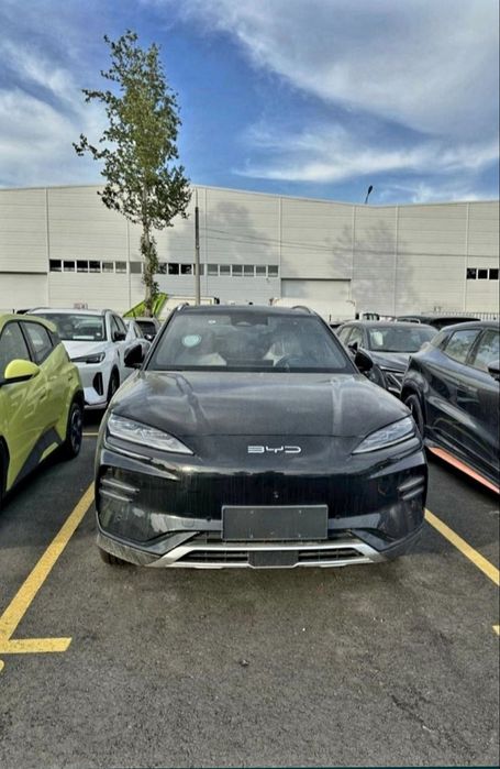 BYD song chempion smart 2025modell.  605 km rangi oq Toshkentda