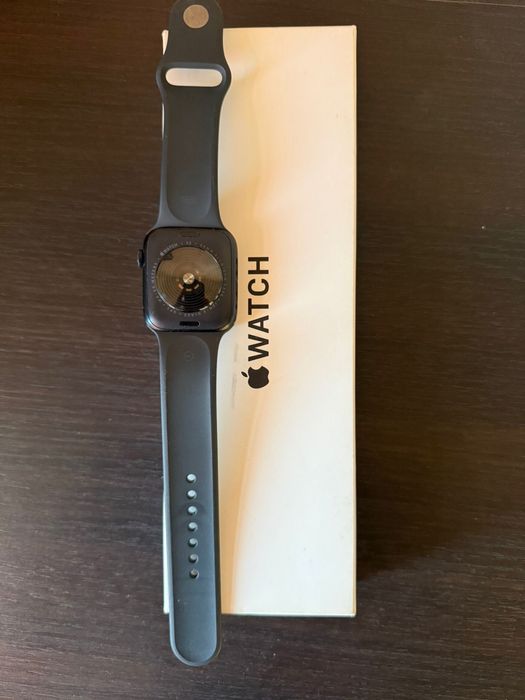 Apple Watch SE V2 (2023) 44 mm GPS - cu toate cutiile + incarcator