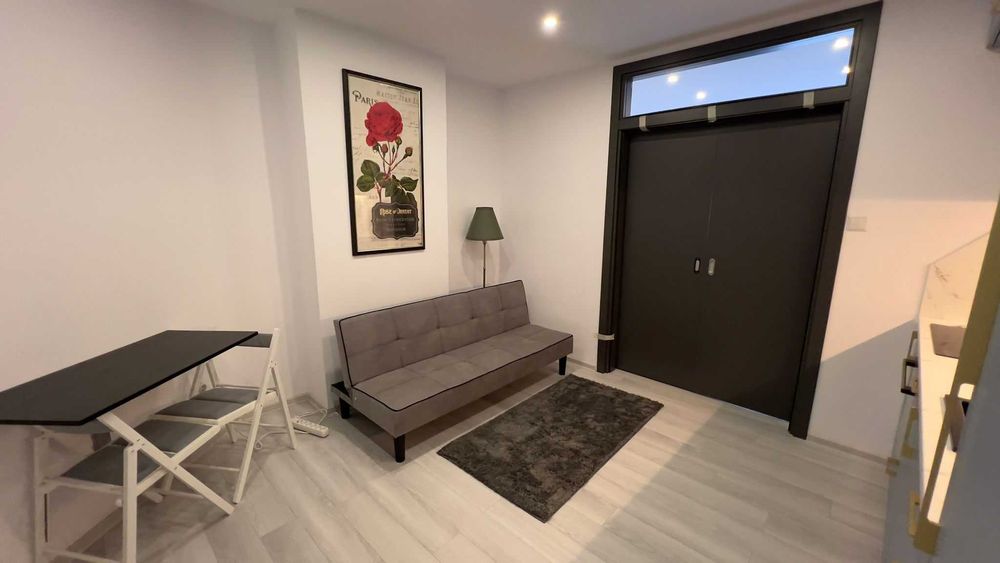 Apartament 2 camere de inchiriat - ultracentral Magheru - renovat